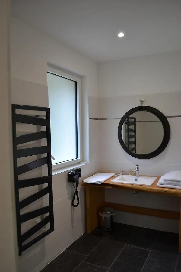 Logis Auberge de Pont Calleck Inguiniel 0*,  France